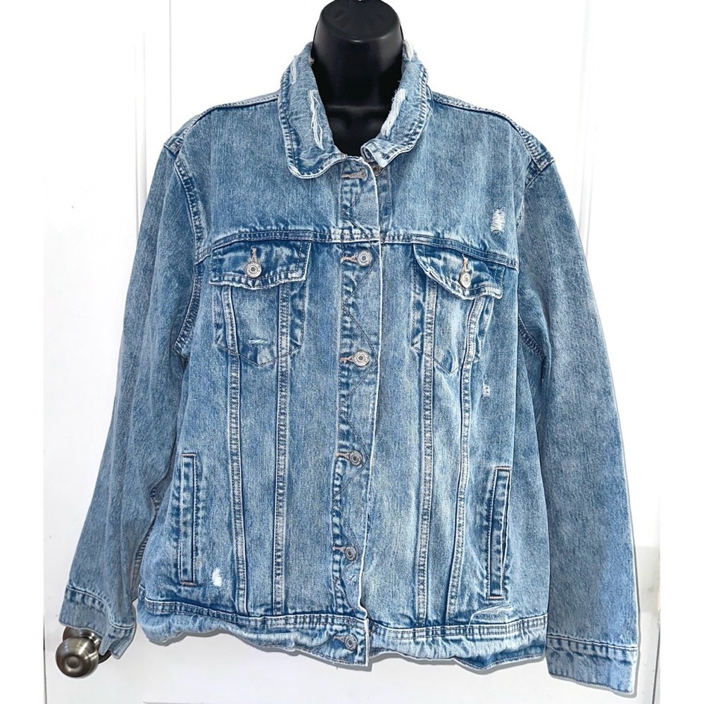 Old Navy Light Denim Distressed Boyfriend Denim Jacket
